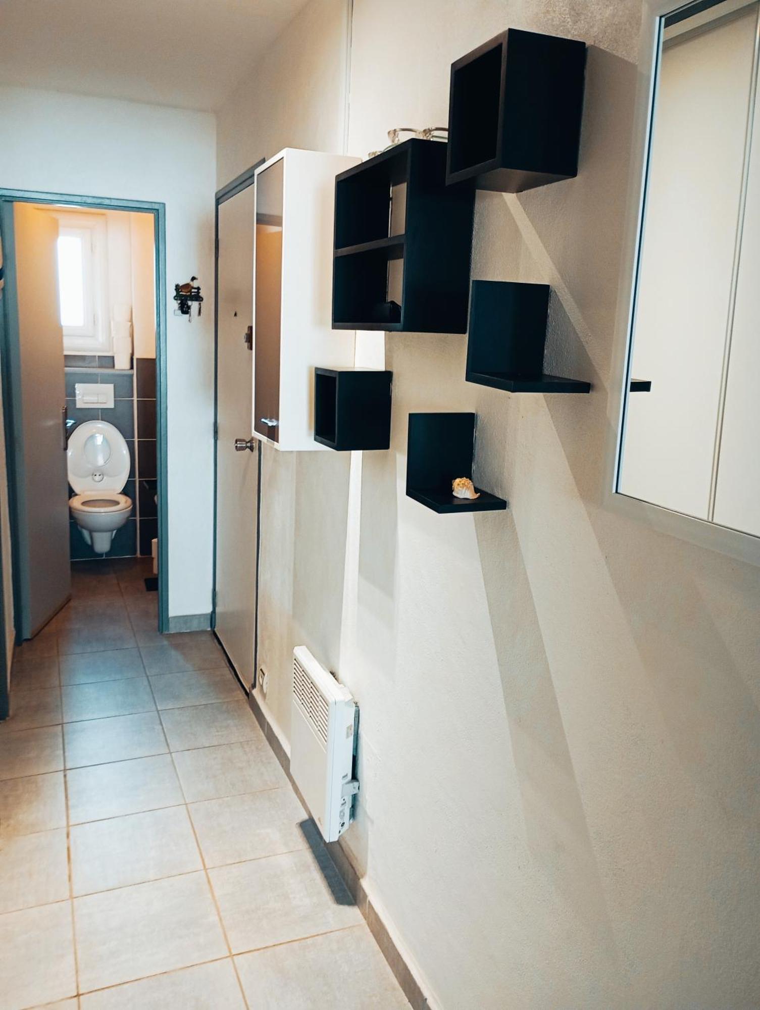 Grand Appartement Proche Port Et Plages, 6 A 8 Pers, 3 Chambres, Climatise Agde Buitenkant foto